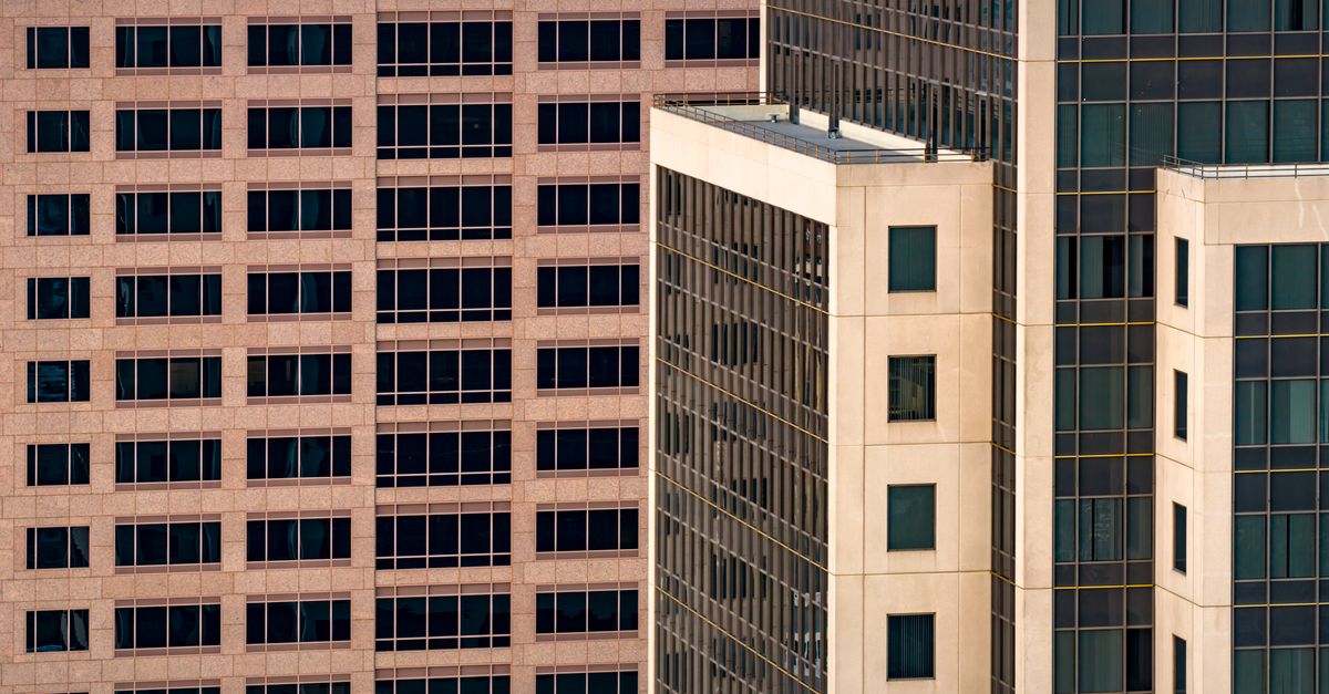 Vista urbana de edificios de oficinas en una ciudad